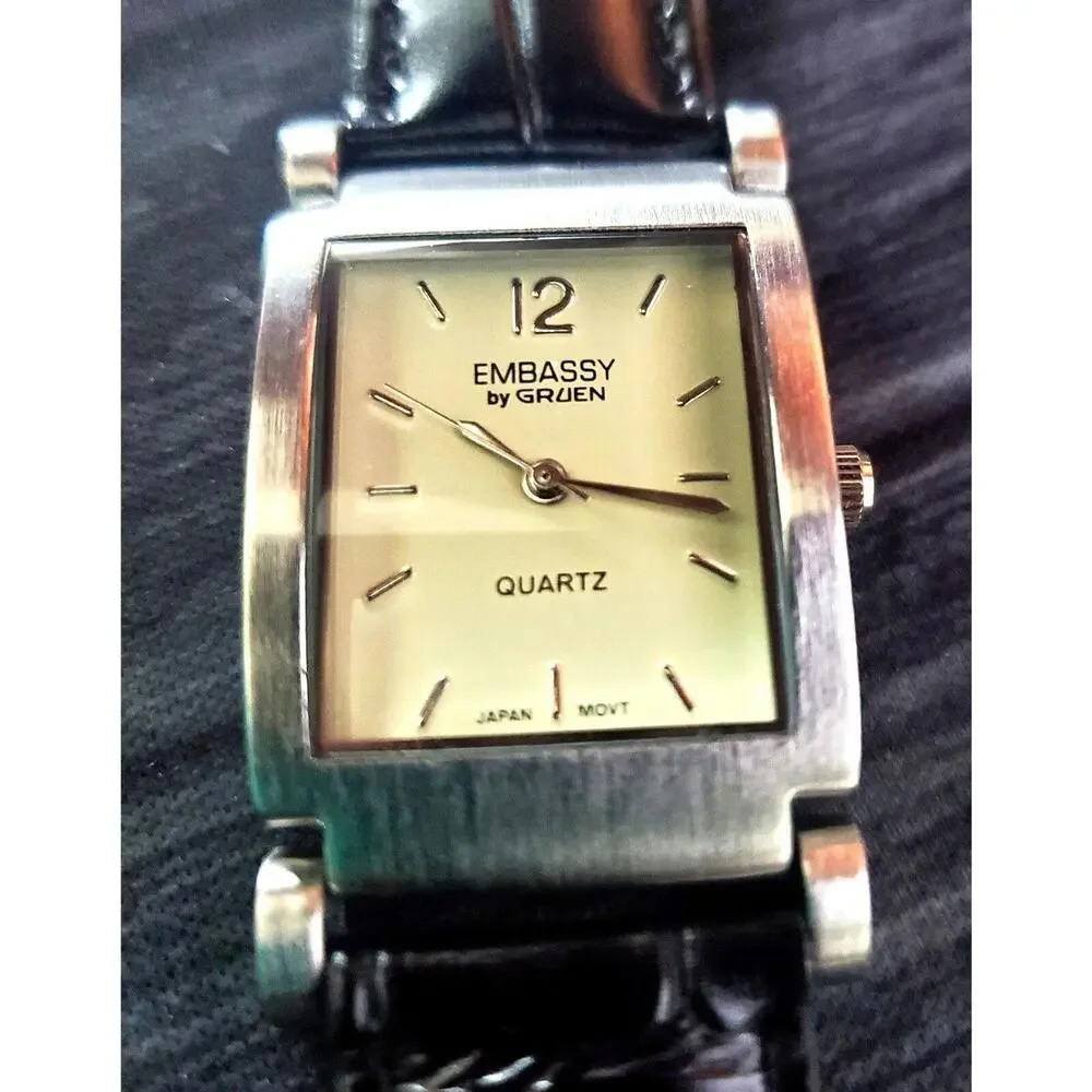 Rare‎ Hinged Lug Embassy Gruen Vintage Men's Tank Watch NOS